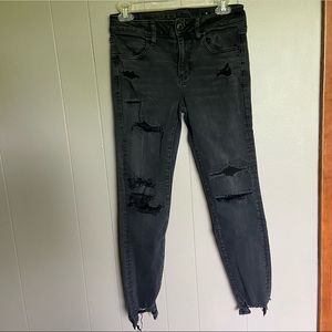 Women’s Black Frayed Hem American Eagle Jeans